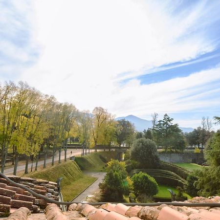 Palazzo Froussard B&B And Living Lucca Bagian luar foto