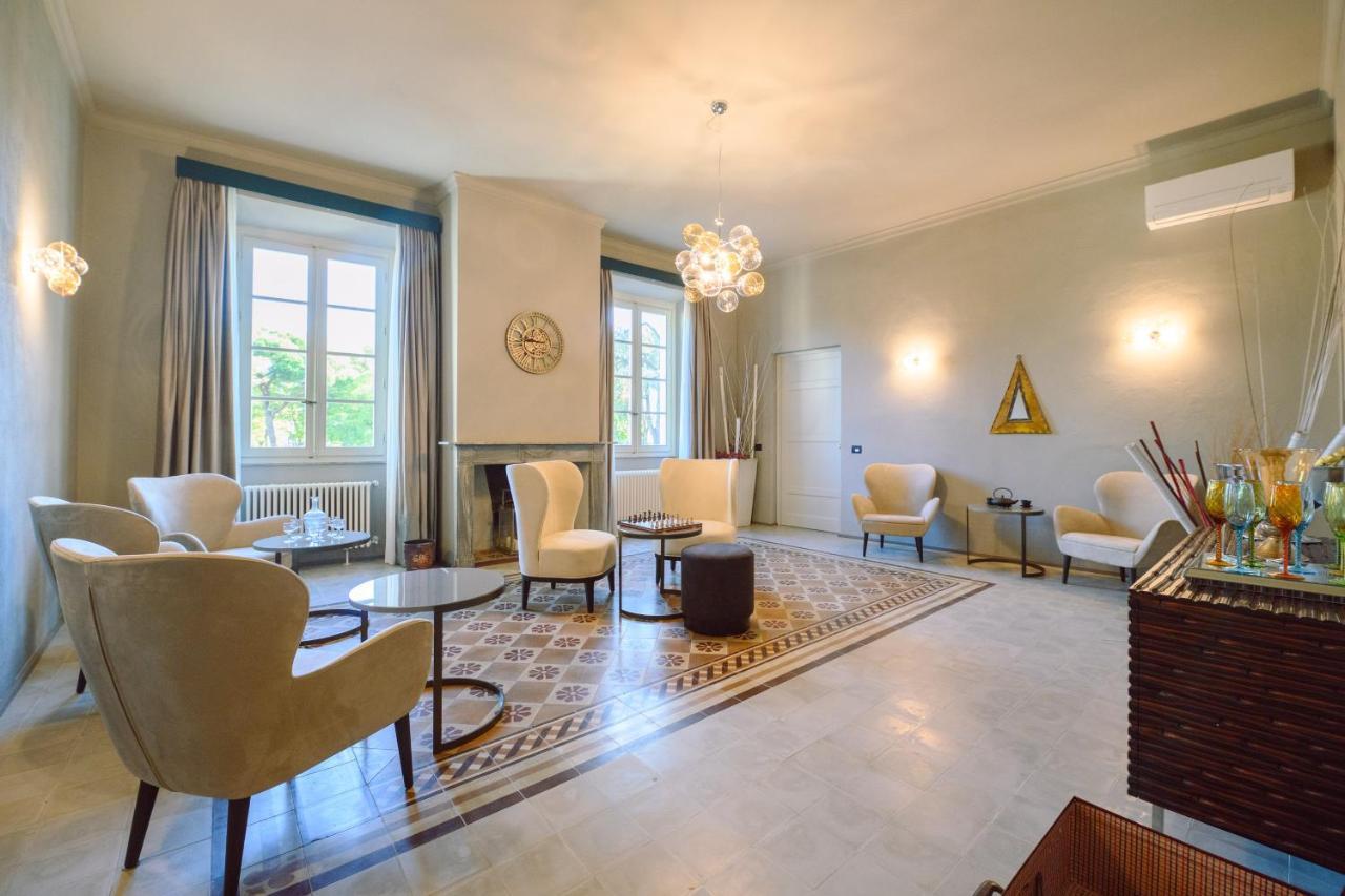 Palazzo Froussard B&B And Living Lucca Bagian luar foto