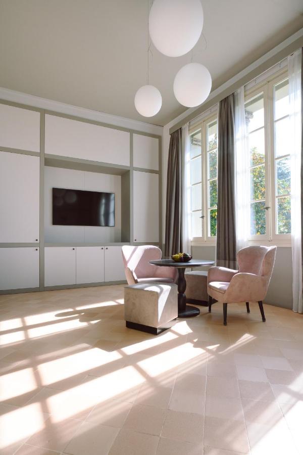 Palazzo Froussard B&B And Living Lucca Bagian luar foto