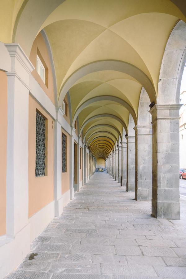 Palazzo Froussard B&B And Living Lucca Bagian luar foto
