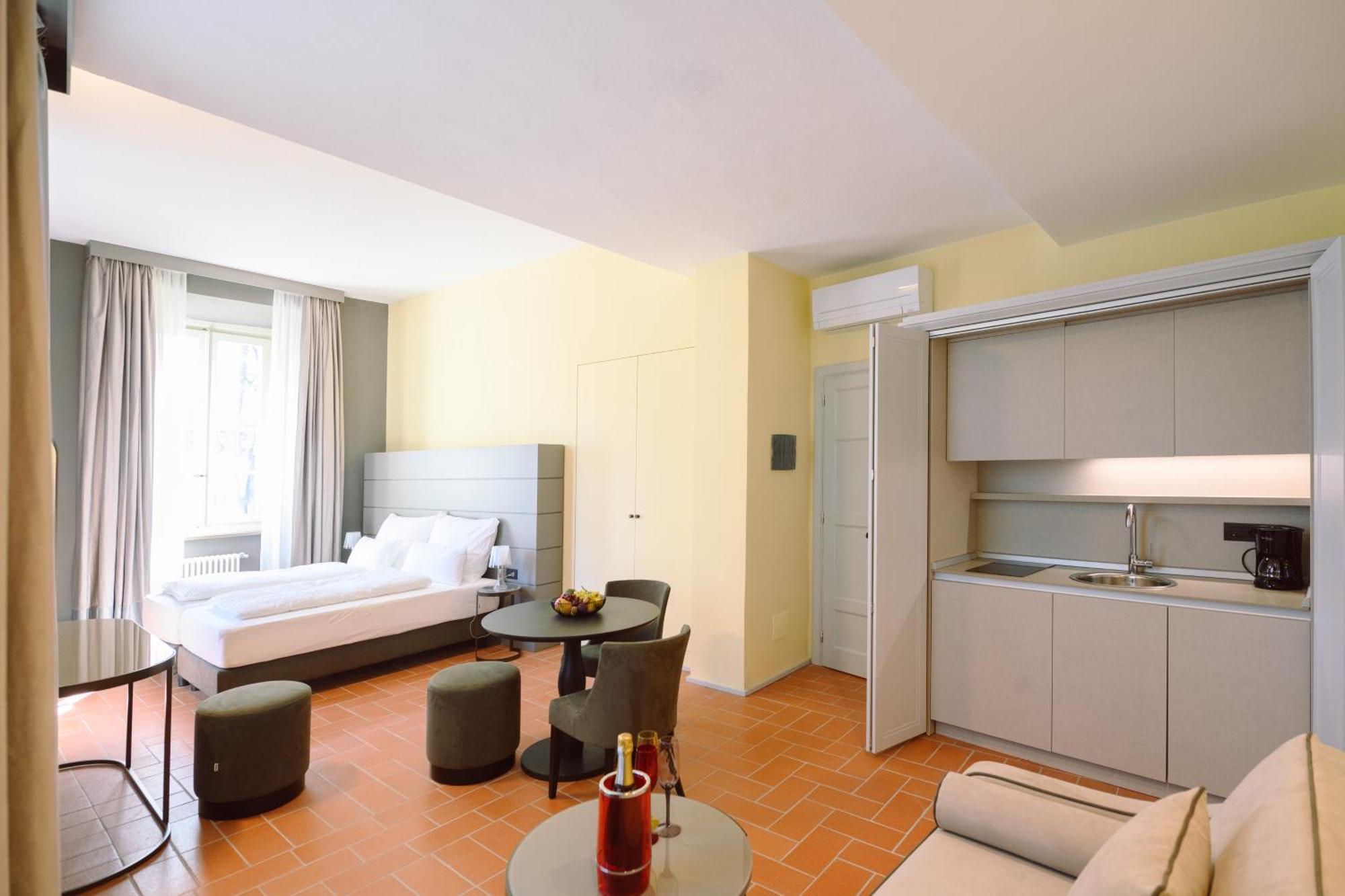 Palazzo Froussard B&B And Living Lucca Bagian luar foto